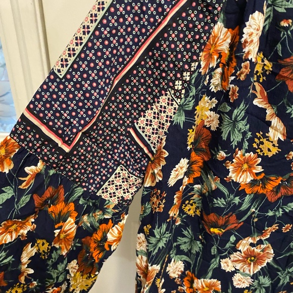 JODIFL Mixed Floral Print Top LS S Oversized - Picture 4 of 7